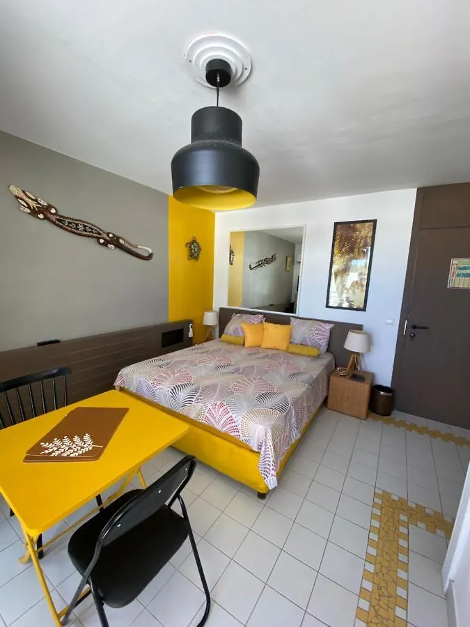 Apartment Studio Iguanao Maganao Les Pieds Dans L Eau Saint-Francois